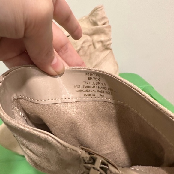 Boots - Picture 3 of 3